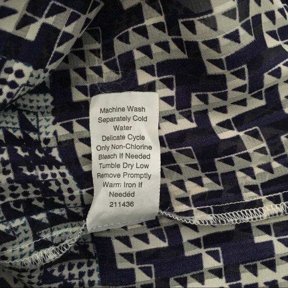 CAbi Top - Picture 5 of 5